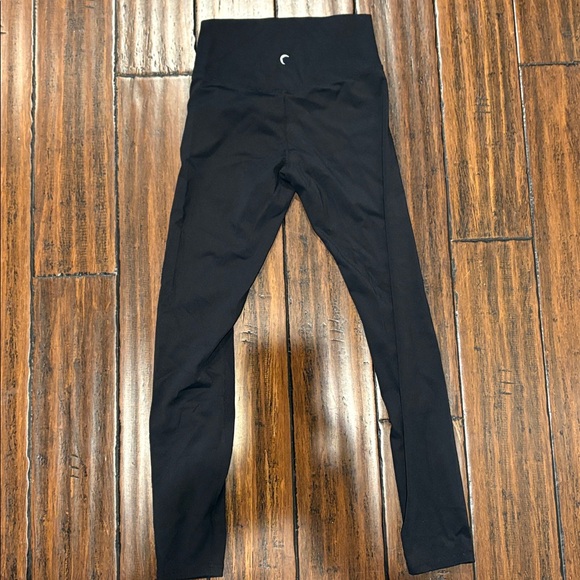 Active USA Black Leggings - Picture 1 of 3